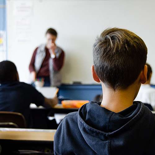 ​Немски учители призовават за отстраняване на часовете по английски​ от училище