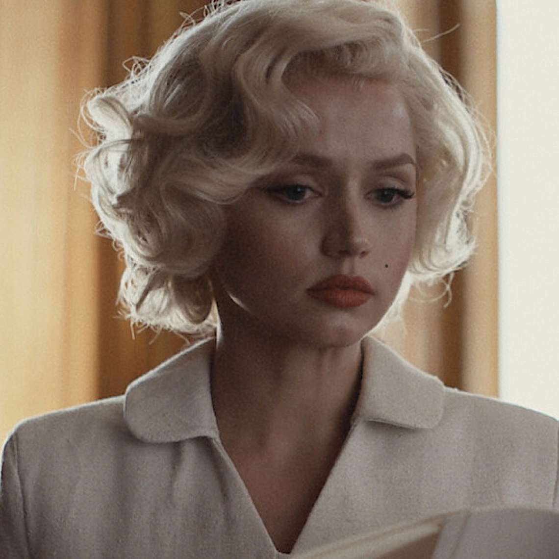 Ана де Армас в ролята на Мерилин Монро в новия филм на Netflix &quot;Blonde&quot;.