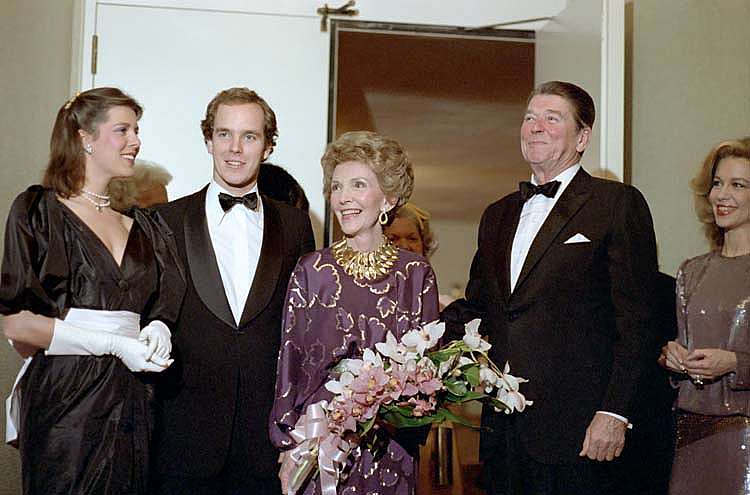 Принцеса Каролина и Ернст Август Хановерски с Роналд и Нанси Рейгън във Вашингтон, 1983 г.