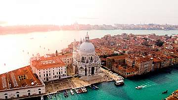 Венеция отбелязва 1600 години от основаването си под сянката на пандемията