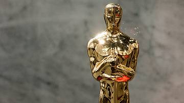 Арън Соркин и Паулина Порижкова дебютираха като двойка на наградите &quot;Оскар&quot;