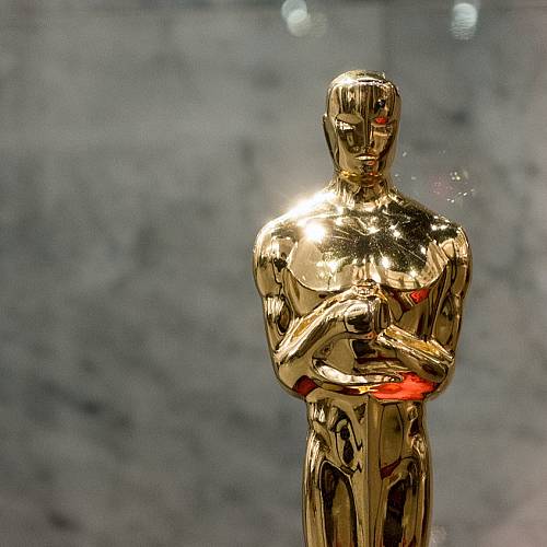 Арън Соркин и Паулина Порижкова дебютираха като двойка на наградите &quot;Оскар&quot;