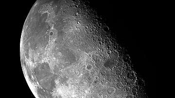 Учени откриха връзка между съня и лунните фази