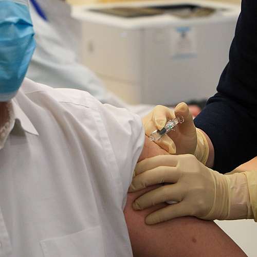 САЩ препоръчва преустановяване на имунизациите с &quot;Джонсън и Джонсън&quot;​