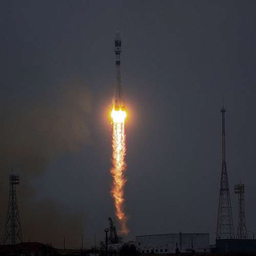 Русия изстреля  ракета с 38 спътника  от 18 страни