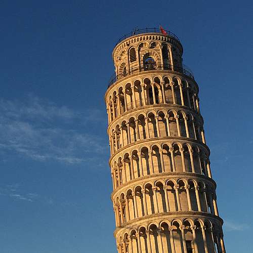 Наклонената кула в Пиза се изправи с още 4 сантиметра