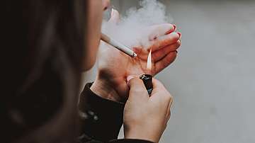 Пушенето увеличава мазнините в корема, установи проучване