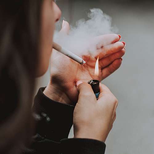 Пушенето увеличава мазнините в корема, установи проучване